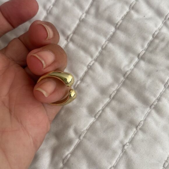 14k gold plated ring. Adjustable, luxury brand. Great alone or stacked - Picture 7 of 9